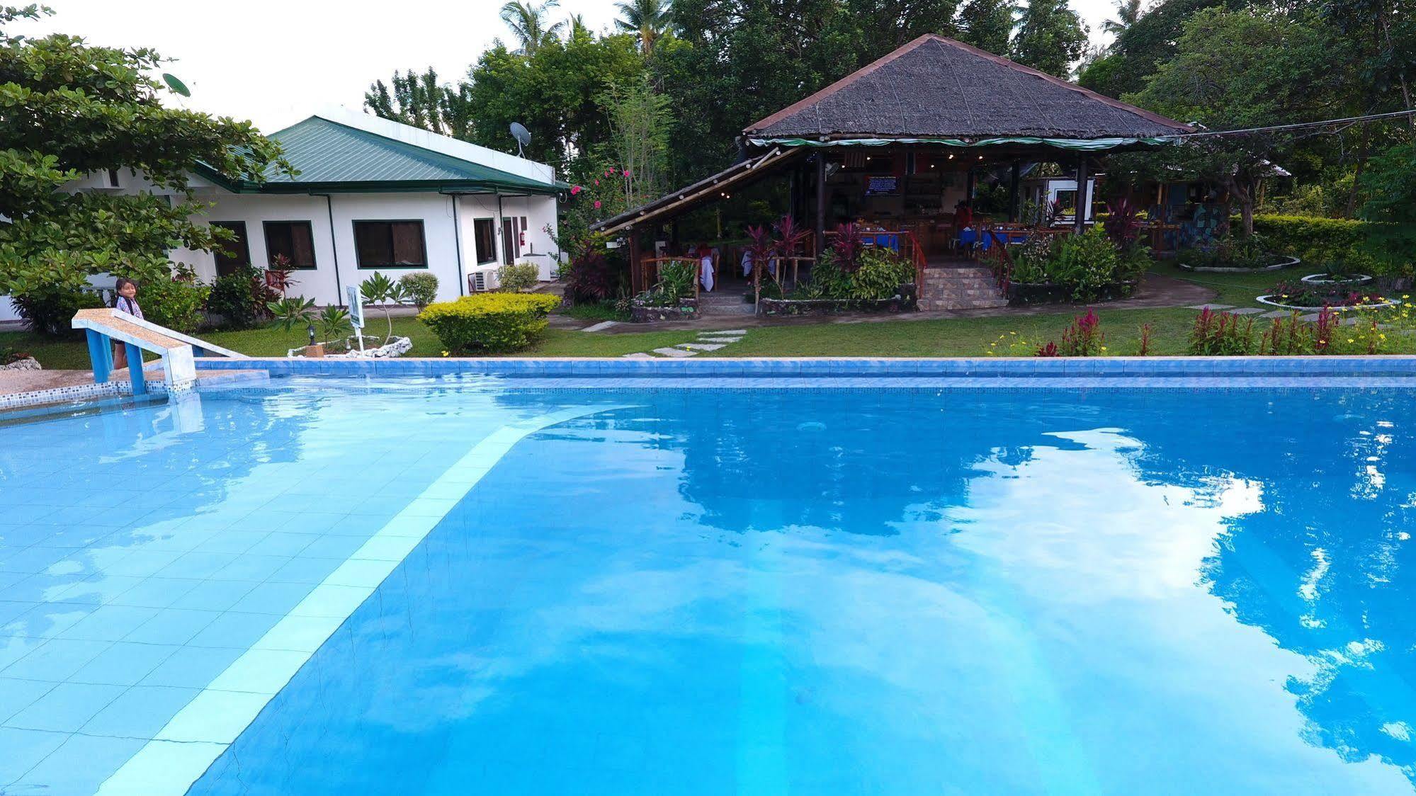 Mahogany Upland Resort.Com Dauin Exterior foto