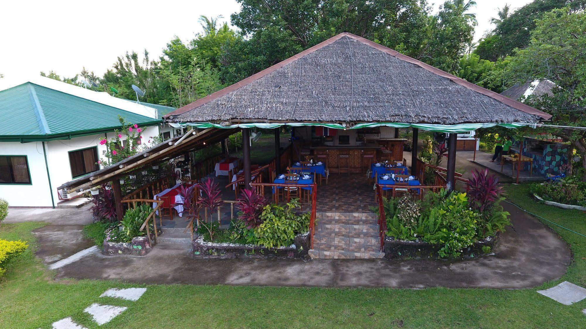 Mahogany Upland Resort.Com Dauin Exterior foto